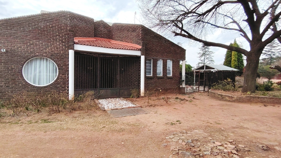 Commercial Property for Sale in Buyscelia Gauteng