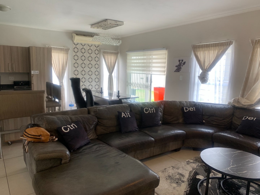 3 Bedroom Property for Sale in Blue Hills Gauteng