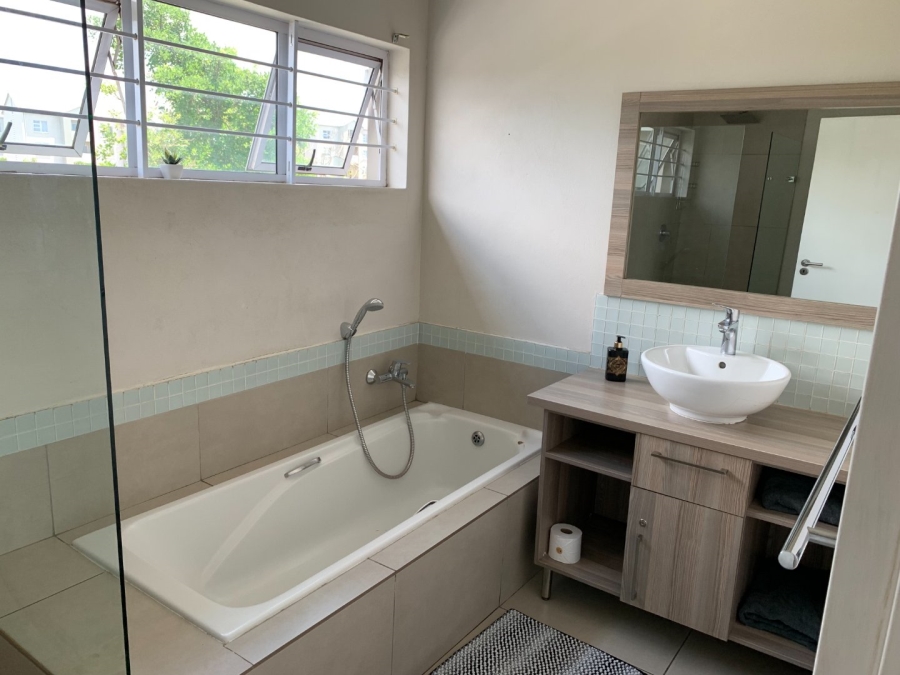 3 Bedroom Property for Sale in Blue Hills Gauteng