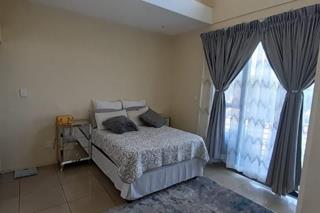 2 Bedroom Property for Sale in Rooihuiskraal North Gauteng