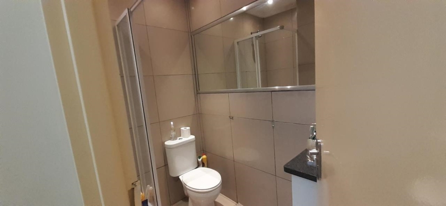 2 Bedroom Property for Sale in Rooihuiskraal North Gauteng