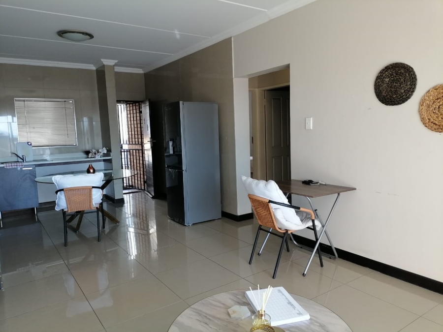 2 Bedroom Property for Sale in Rooihuiskraal North Gauteng