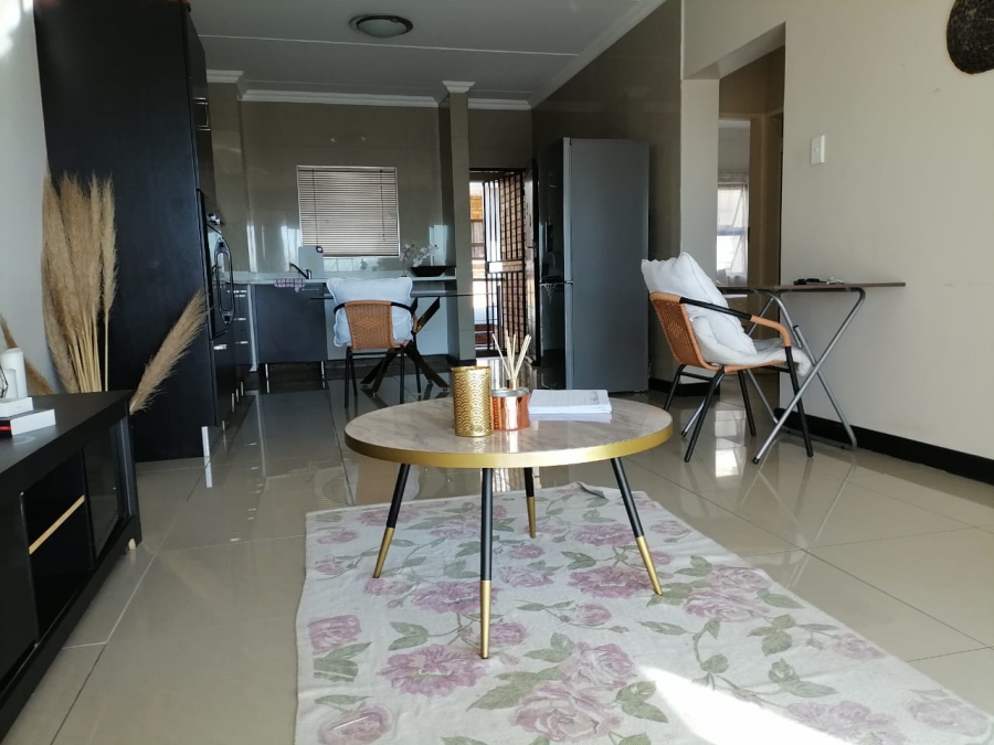 2 Bedroom Property for Sale in Rooihuiskraal North Gauteng