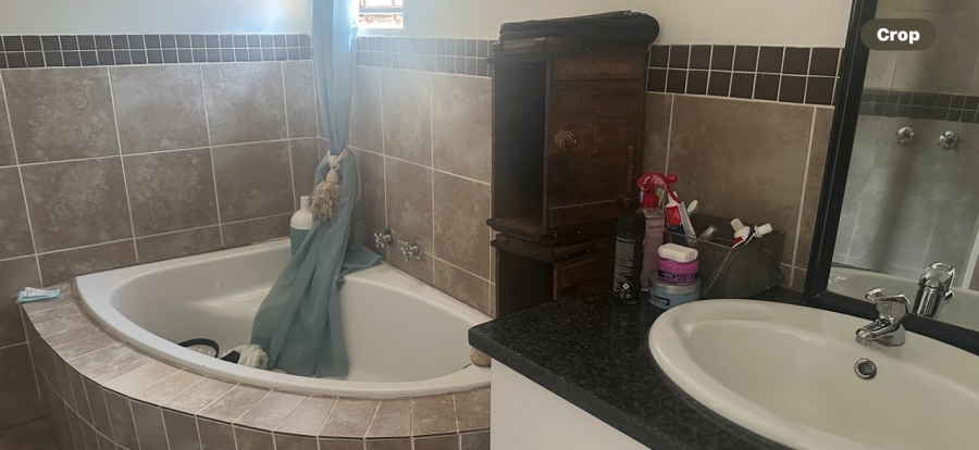 3 Bedroom Property for Sale in Randjesfontein A H Gauteng