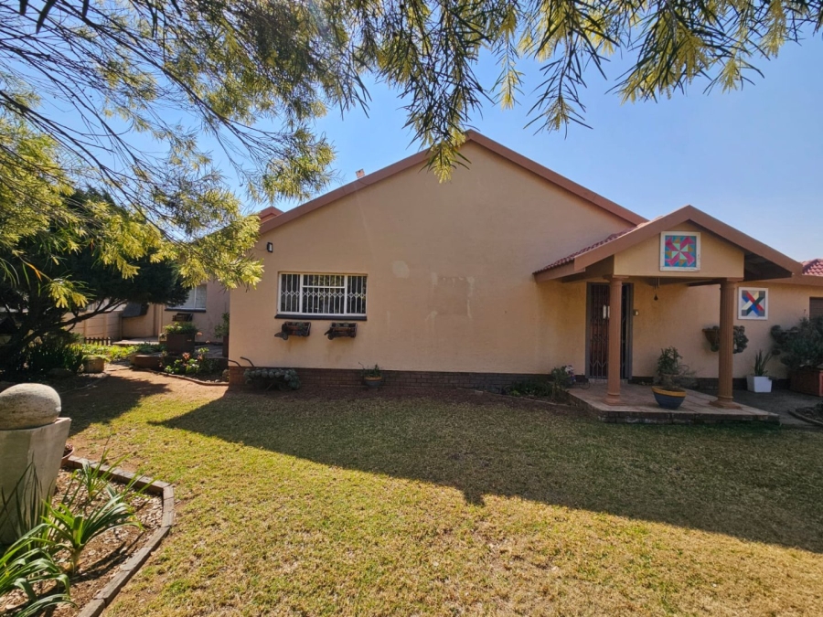 4 Bedroom Property for Sale in Ferryvale Gauteng