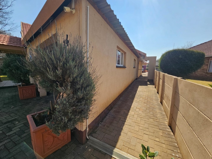 4 Bedroom Property for Sale in Ferryvale Gauteng