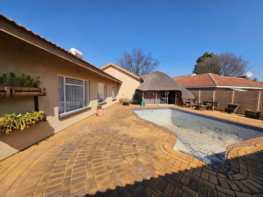4 Bedroom Property for Sale in Ferryvale Gauteng