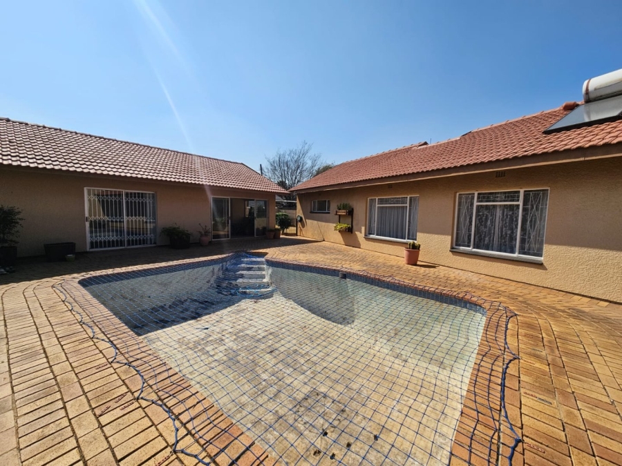4 Bedroom Property for Sale in Ferryvale Gauteng