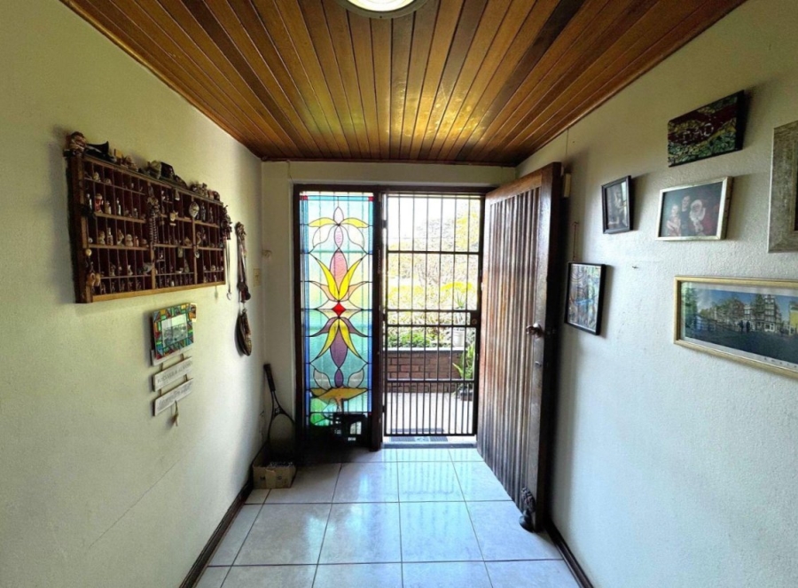 4 Bedroom Property for Sale in Kew Gauteng