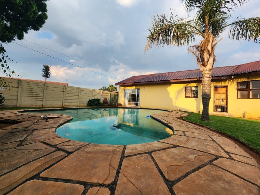 3 Bedroom Property for Sale in Edelweiss Gauteng
