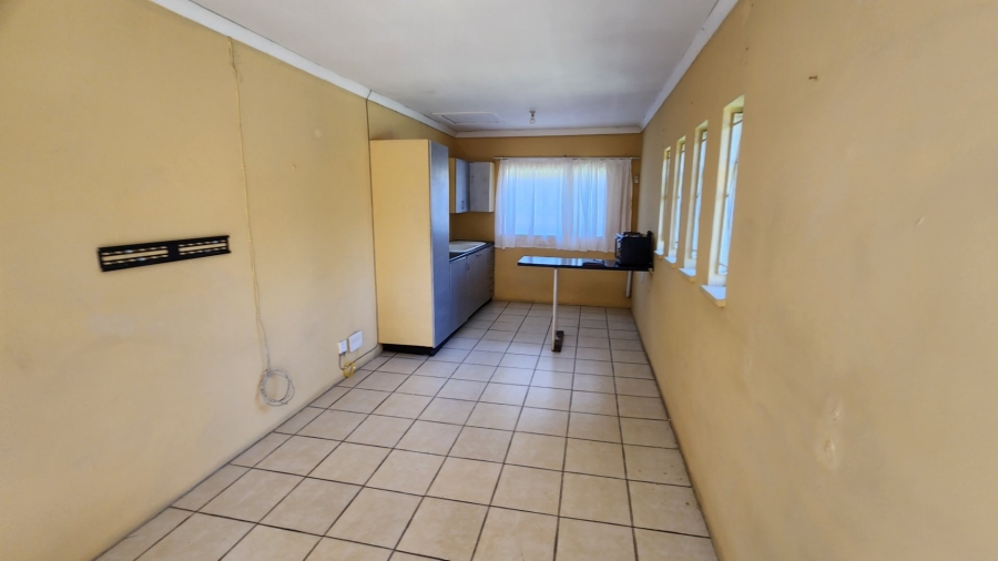 To Let 1 Bedroom Property for Rent in Sunward Park Gauteng