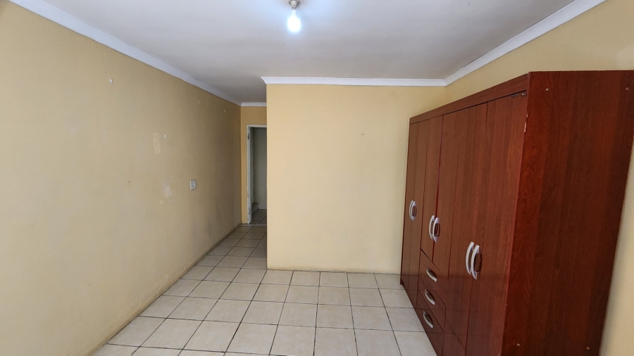 To Let 1 Bedroom Property for Rent in Sunward Park Gauteng