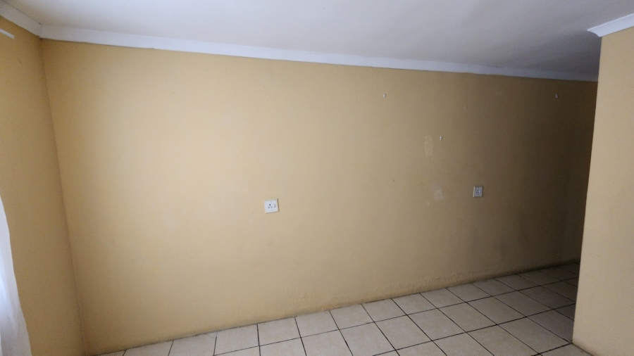 To Let 1 Bedroom Property for Rent in Sunward Park Gauteng