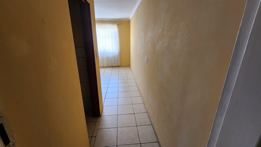 To Let 1 Bedroom Property for Rent in Sunward Park Gauteng