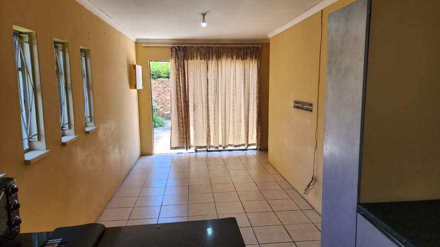 To Let 1 Bedroom Property for Rent in Sunward Park Gauteng