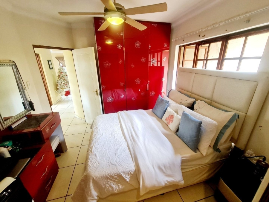 4 Bedroom Property for Sale in Monavoni Gauteng