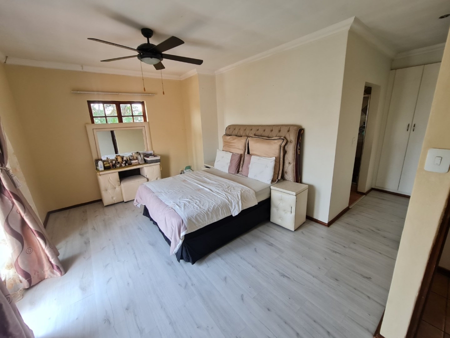 4 Bedroom Property for Sale in Monavoni Gauteng