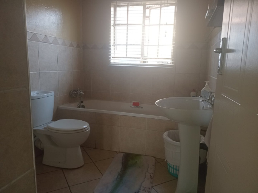 2 Bedroom Property for Sale in Philip Nel Park Gauteng
