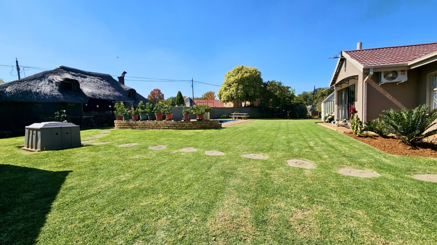 3 Bedroom Property for Sale in Sonland Park Gauteng