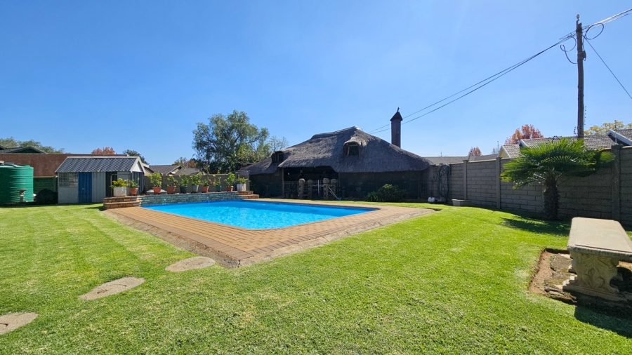 3 Bedroom Property for Sale in Sonland Park Gauteng