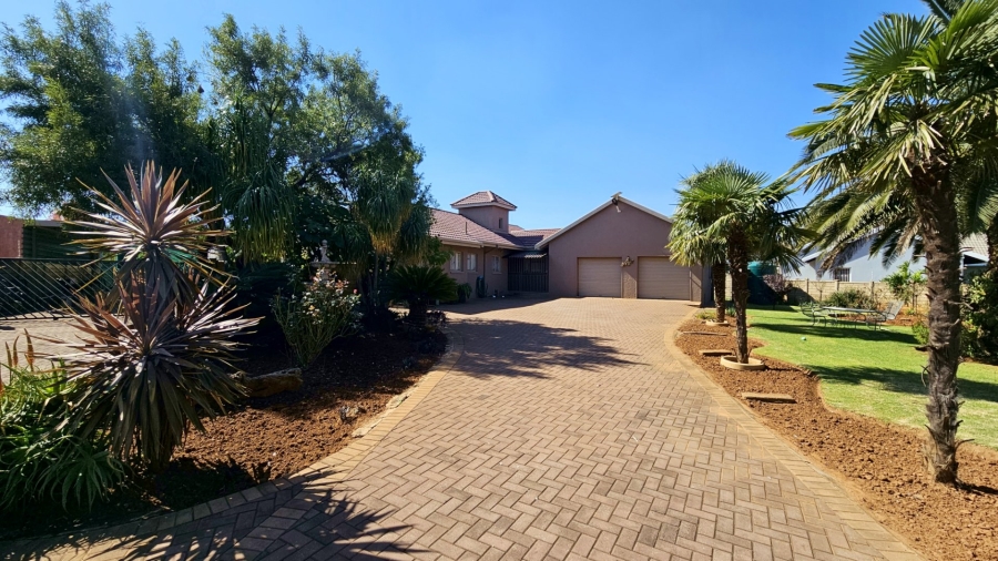 3 Bedroom Property for Sale in Sonland Park Gauteng