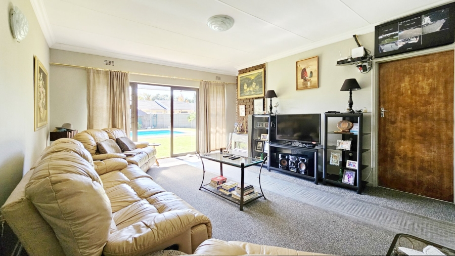 3 Bedroom Property for Sale in Sonland Park Gauteng