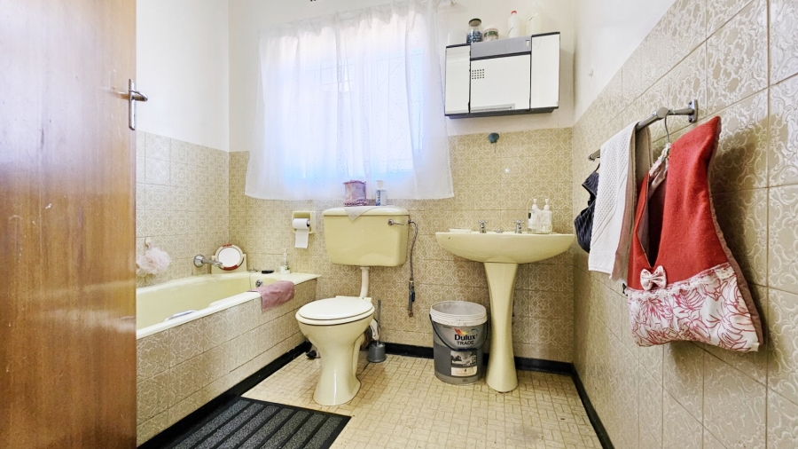 3 Bedroom Property for Sale in Sonland Park Gauteng