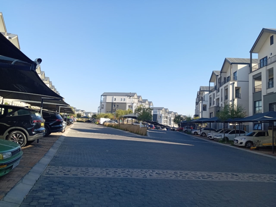 To Let 1 Bedroom Property for Rent in Waterfall Gauteng