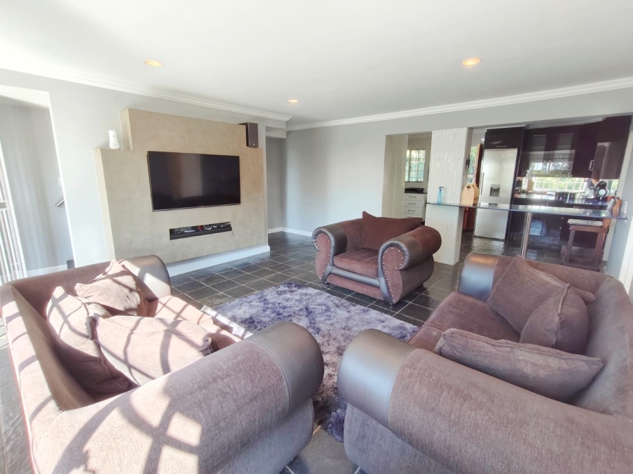 6 Bedroom Property for Sale in Vaal Marina Gauteng