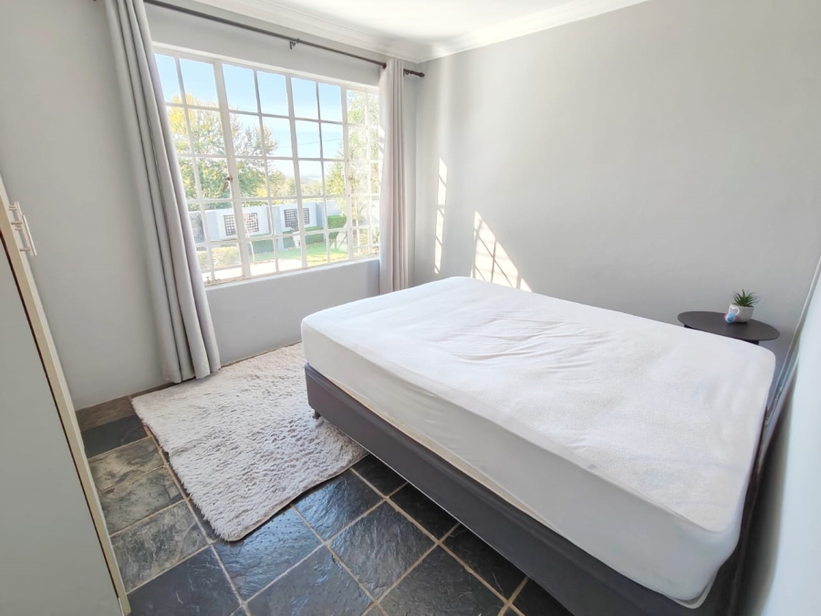 6 Bedroom Property for Sale in Vaal Marina Gauteng