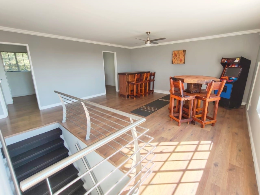 6 Bedroom Property for Sale in Vaal Marina Gauteng