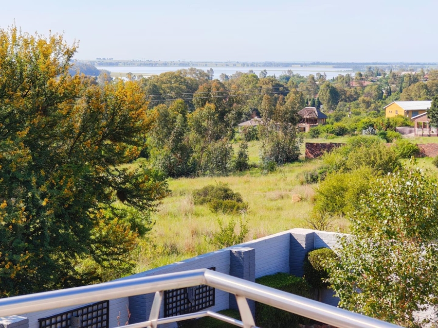 6 Bedroom Property for Sale in Vaal Marina Gauteng