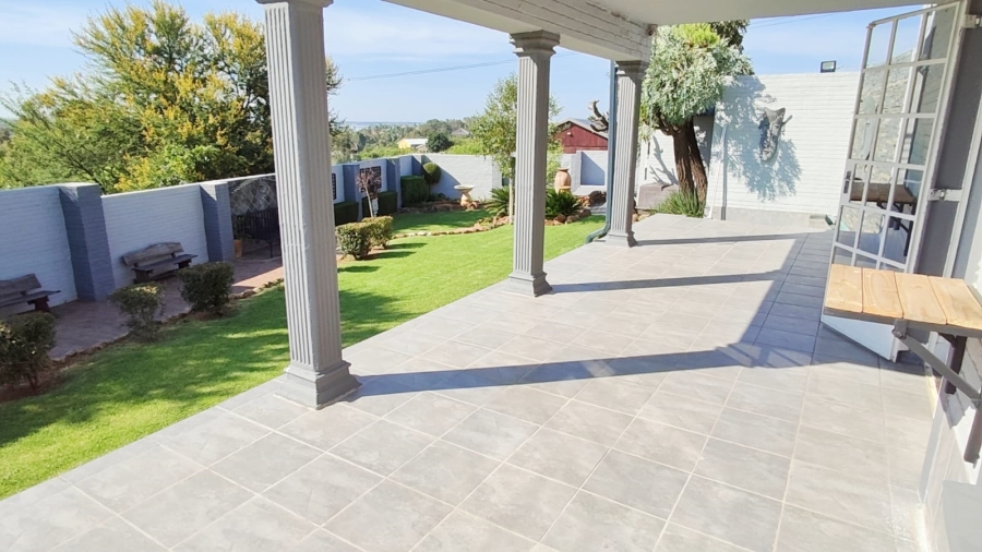 6 Bedroom Property for Sale in Vaal Marina Gauteng
