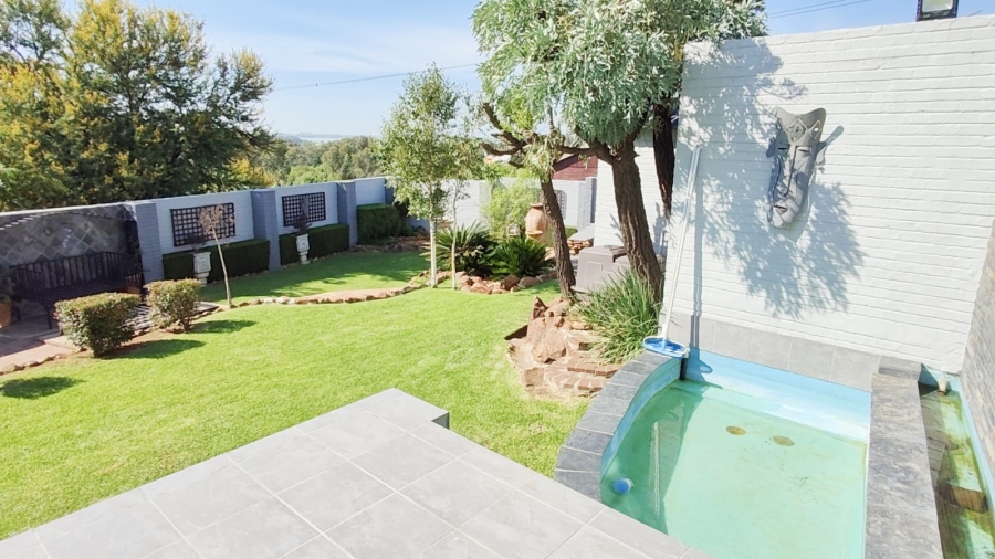 6 Bedroom Property for Sale in Vaal Marina Gauteng