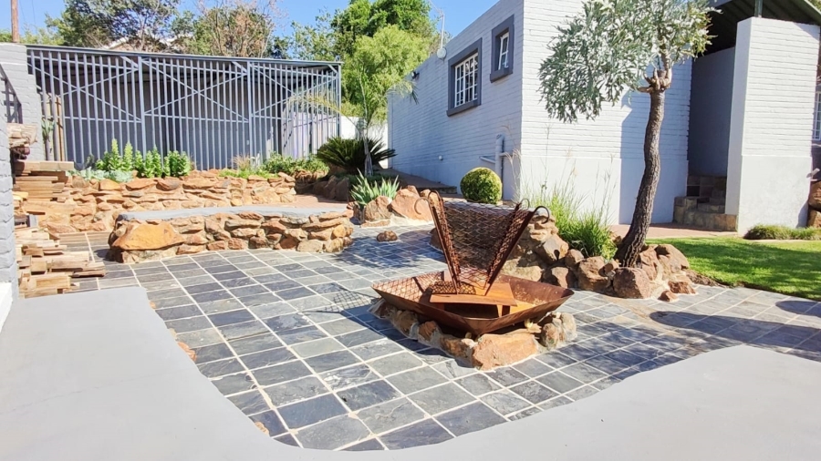 6 Bedroom Property for Sale in Vaal Marina Gauteng