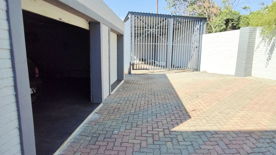 6 Bedroom Property for Sale in Vaal Marina Gauteng