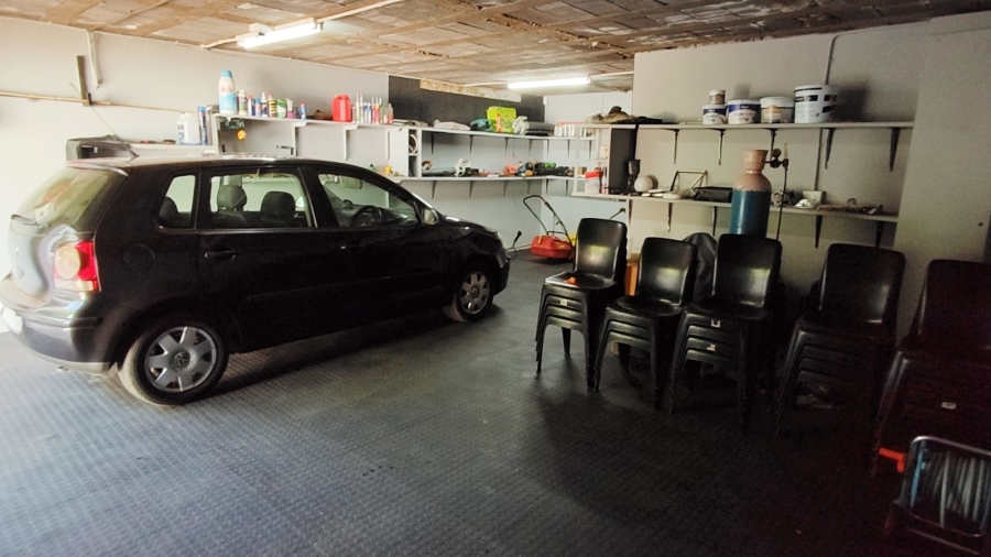 6 Bedroom Property for Sale in Vaal Marina Gauteng