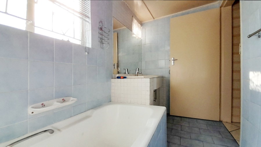 4 Bedroom Property for Sale in Three Rivers Gauteng