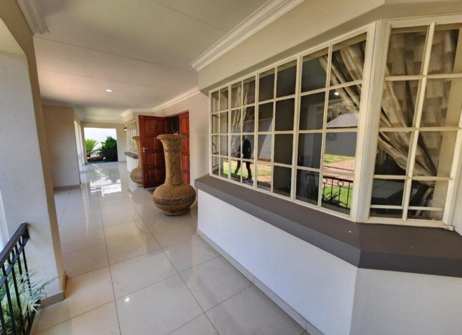 5 Bedroom Property for Sale in Montana Park Gauteng