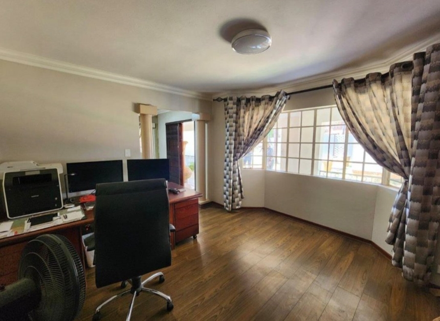 5 Bedroom Property for Sale in Montana Park Gauteng