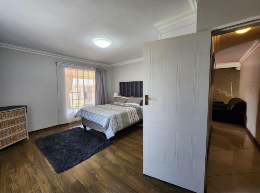 5 Bedroom Property for Sale in Montana Park Gauteng