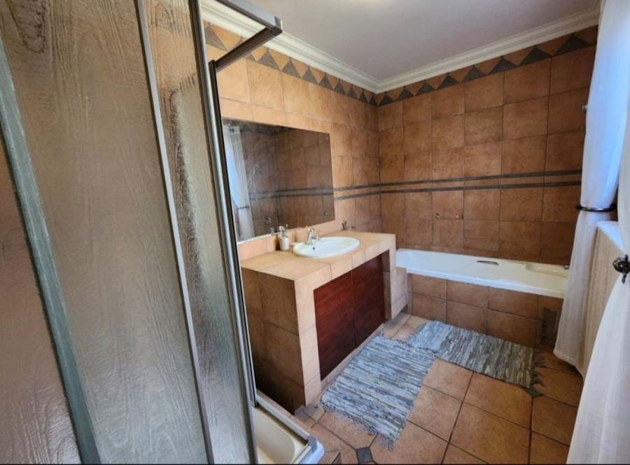 5 Bedroom Property for Sale in Montana Park Gauteng