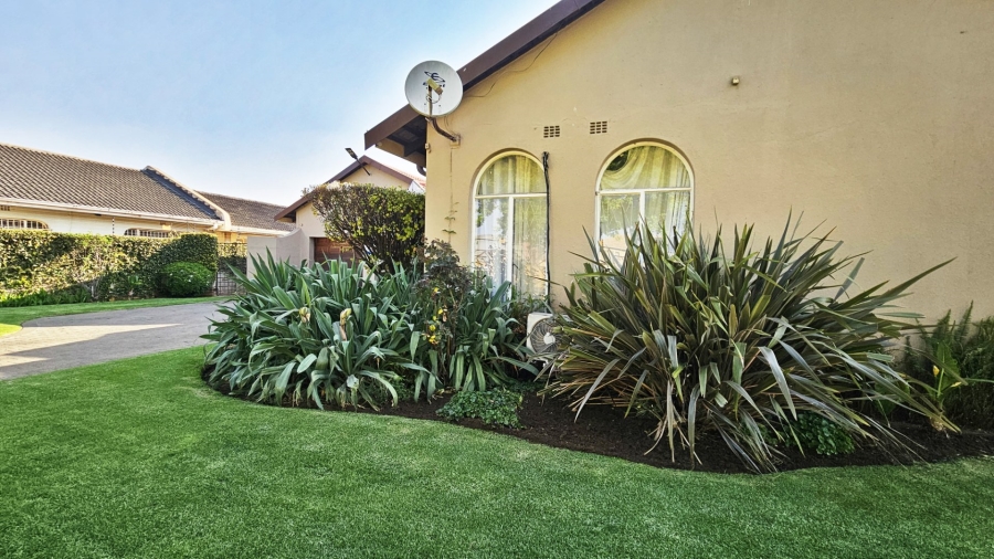 4 Bedroom Property for Sale in Vanderbijlpark SE 6 Gauteng