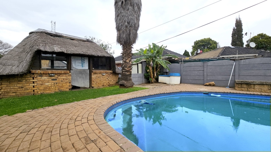 3 Bedroom Property for Sale in Risiville Gauteng
