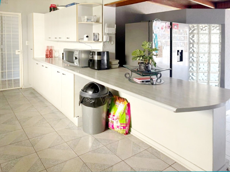 3 Bedroom Property for Sale in Risiville Gauteng