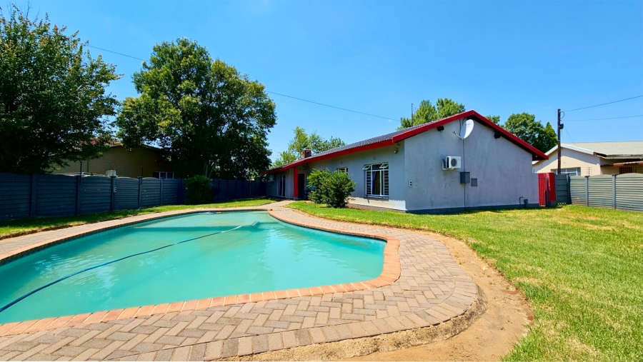 3 Bedroom Property for Sale in Three Rivers Gauteng