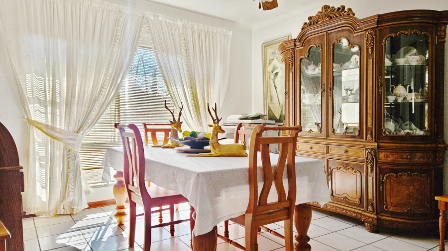 3 Bedroom Property for Sale in Falcon Ridge Gauteng