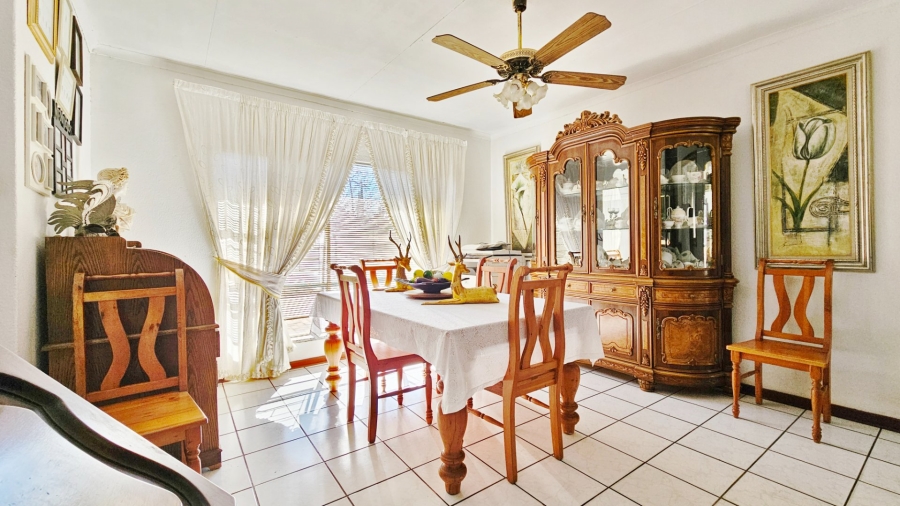 3 Bedroom Property for Sale in Falcon Ridge Gauteng