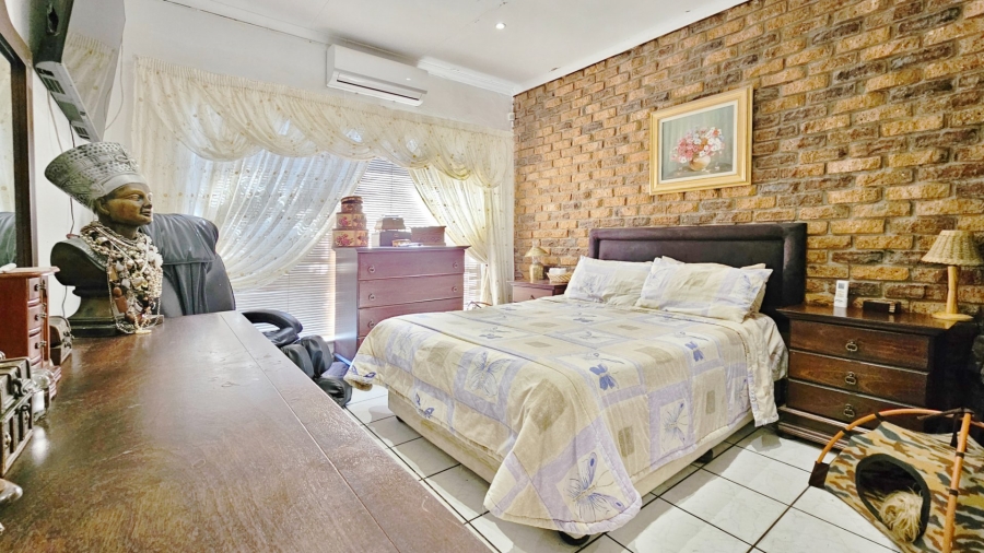 3 Bedroom Property for Sale in Falcon Ridge Gauteng