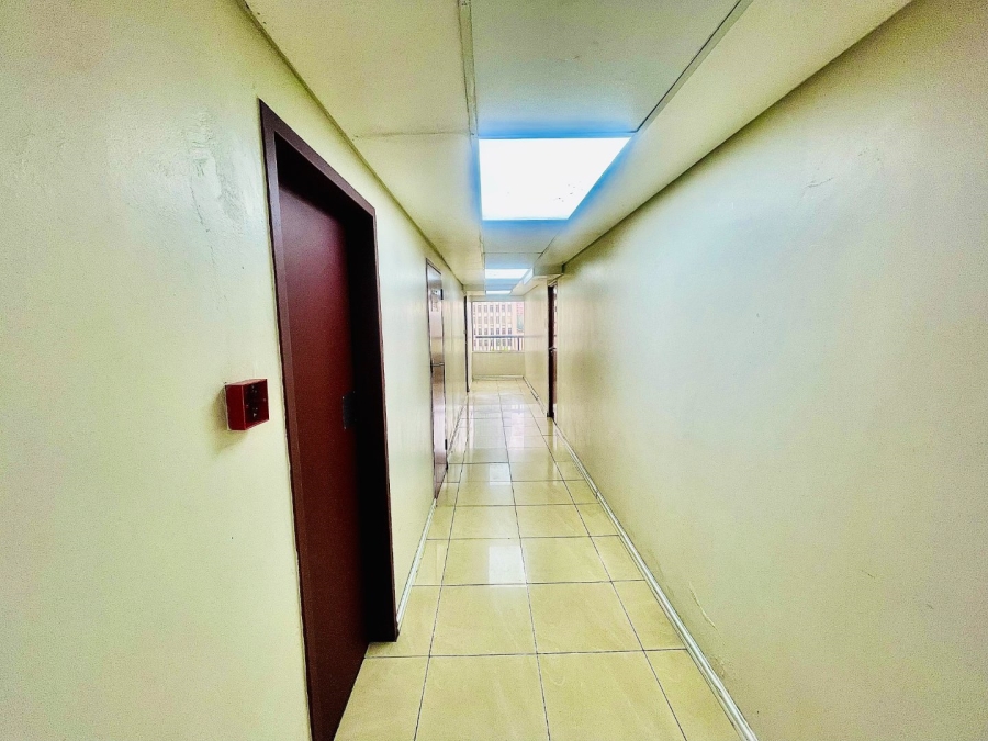 1 Bedroom Property for Sale in Braamfontein Gauteng